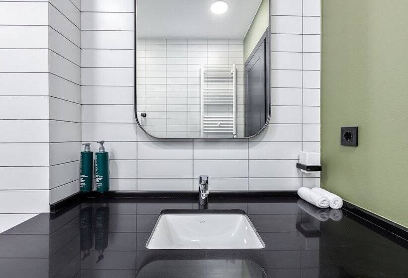 Qstay Gratus Tbilisi