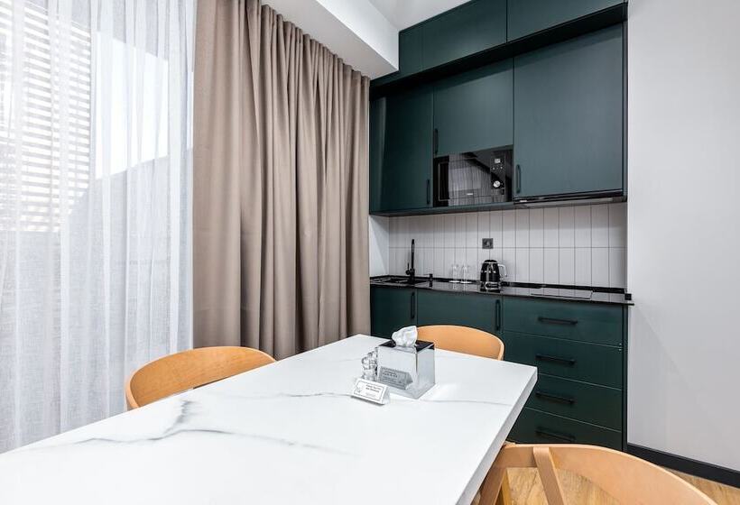 Qstay Gratus Tbilisi