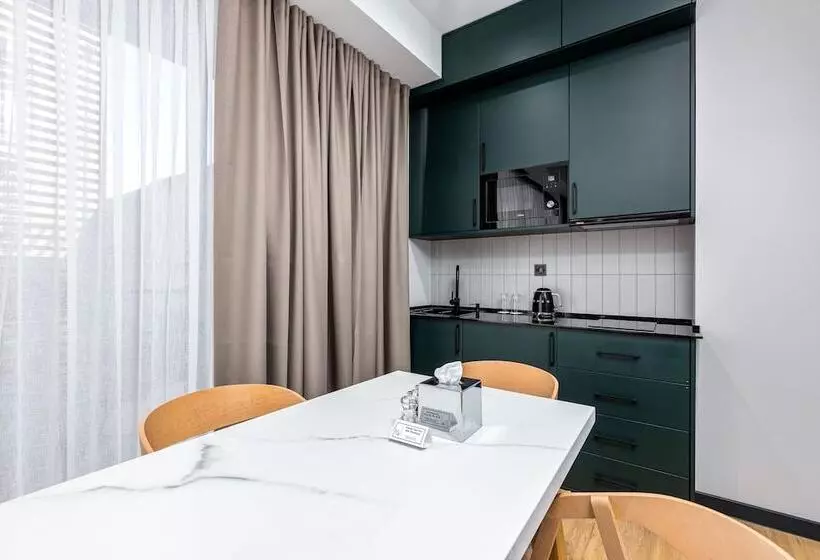 Qstay Gratus Tbilisi