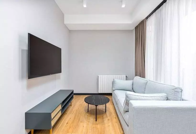 Qstay Gratus Tbilisi