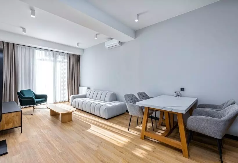 Qstay Gratus Tbilisi