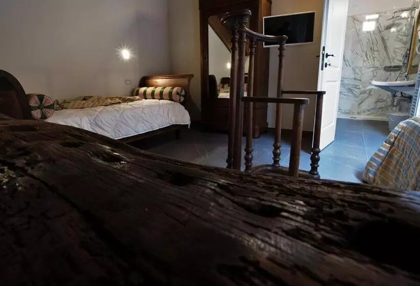 Hotelli Agriturismo Tenuta Casteldardo