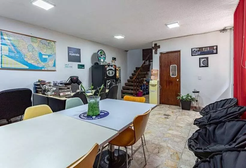 ホテル Ayenda Casa Miranda Airport