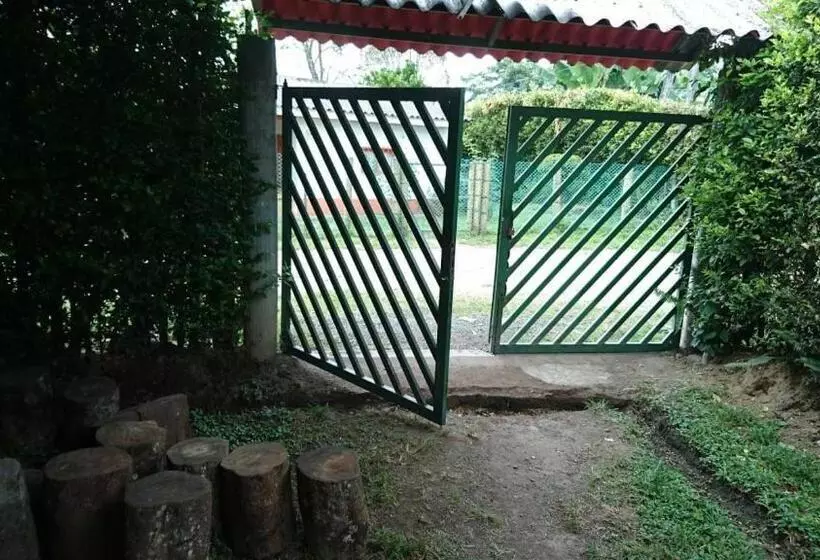 ホテル Campestre La Libertad
