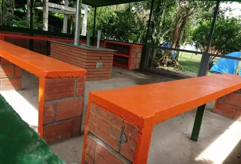 ホテル Campestre La Libertad