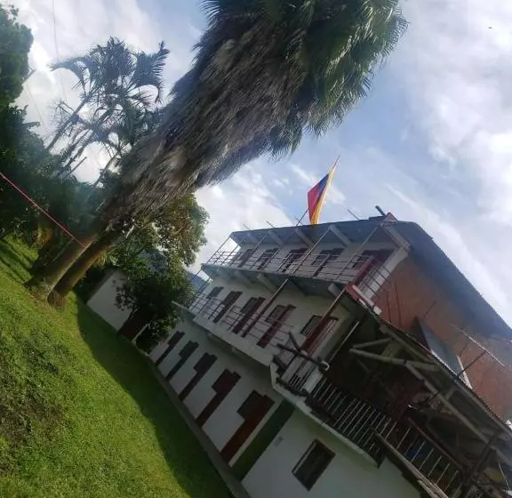 ホテル Campestre La Libertad