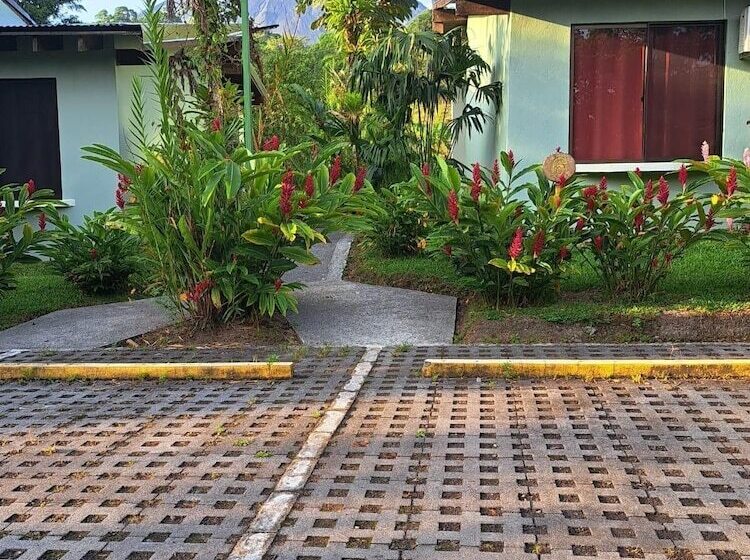 בית מלון כפרי Confort Arenal