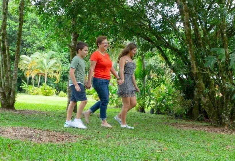 בית מלון כפרי Confort Arenal