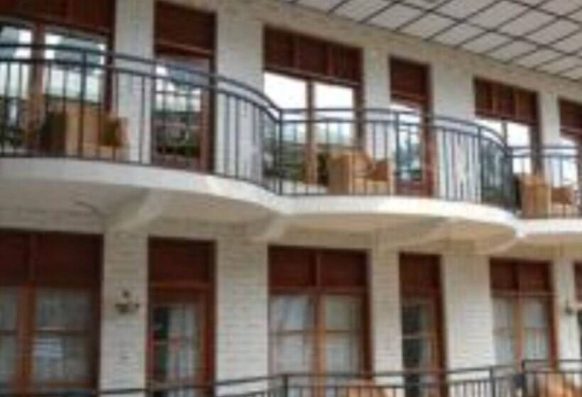 هتل Dian Fossey Nyiramacibir