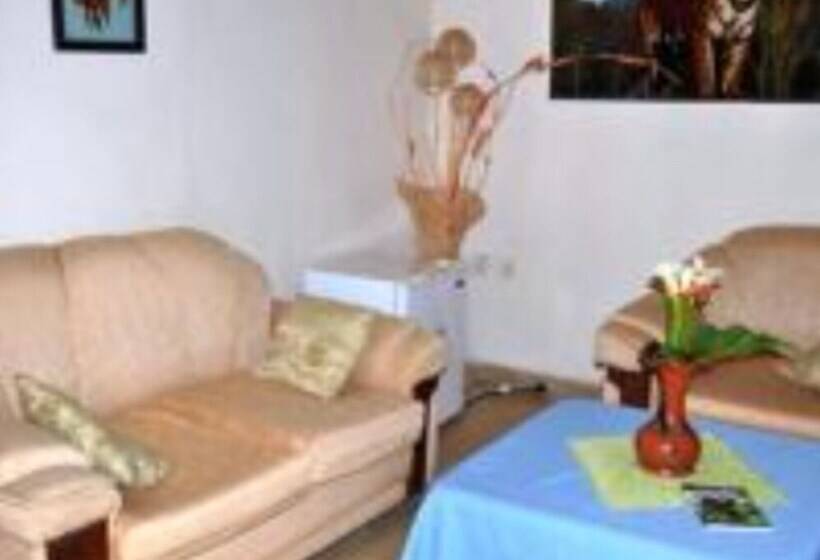 هتل Dian Fossey Nyiramacibir