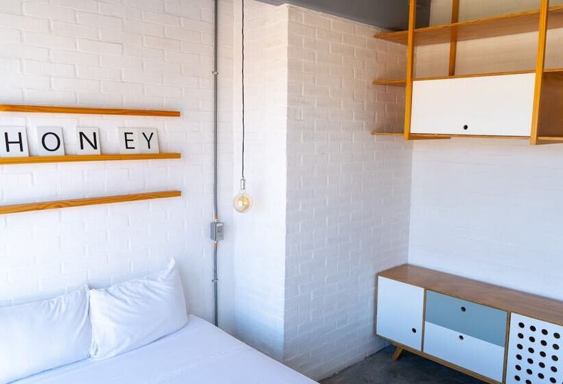 فندق The Harbour