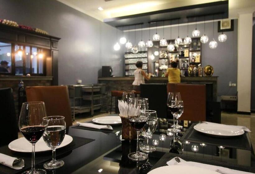 בית מלון כפרי Khounmixay