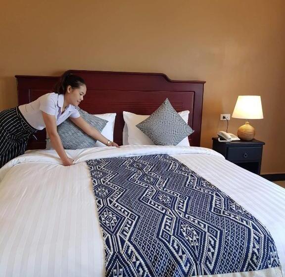 בית מלון כפרי Khounmixay