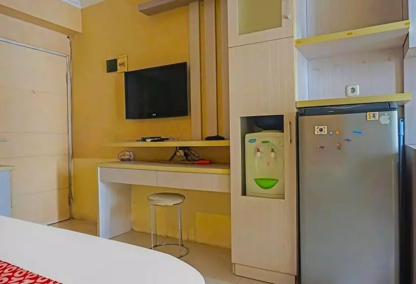 Hotelli Nadjla Property Cibubur Village By Oyo