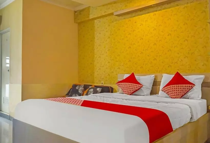 Hotelli Nadjla Property Cibubur Village By Oyo