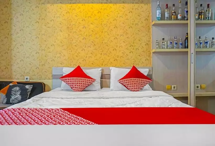 Hotelli Nadjla Property Cibubur Village By Oyo