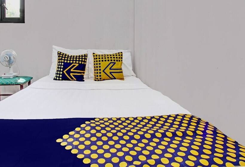 בית מלון כפרי Spot On 92188 Ndalem Eyang Guesthouse Syariah