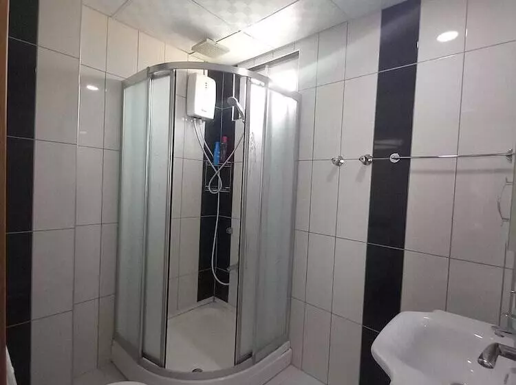 Myra Roof Butik