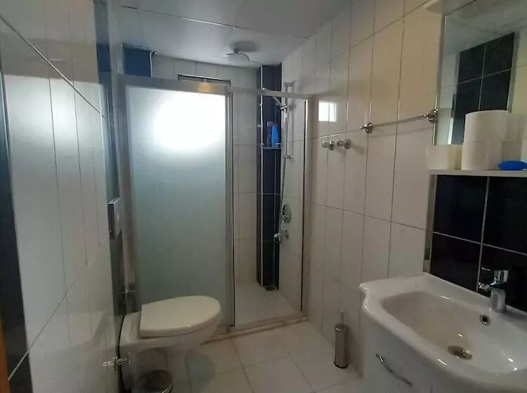 Myra Roof Butik