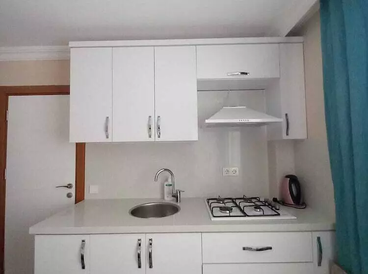 Myra Roof Butik