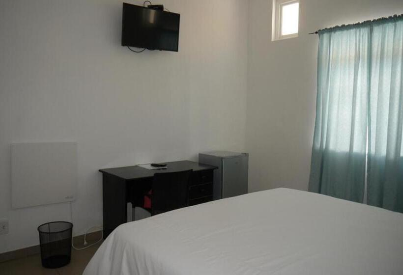 بنسيون Fama Lodge Rm12