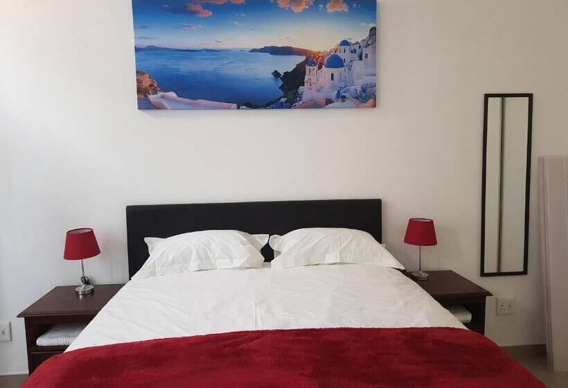 بنسيون Fama Lodge Rm12