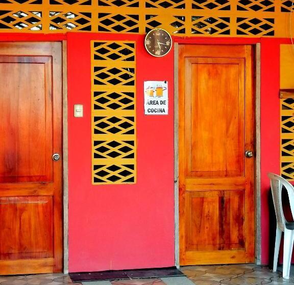 بنسيون La Casa De Lili