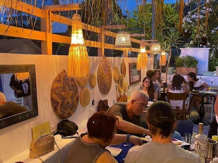 Pension Smyrna Uzuncarsi