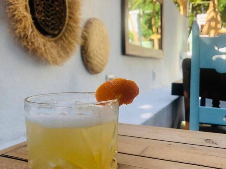 Pension Smyrna Uzuncarsi