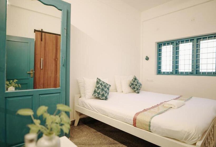 Resort Cliff Stories