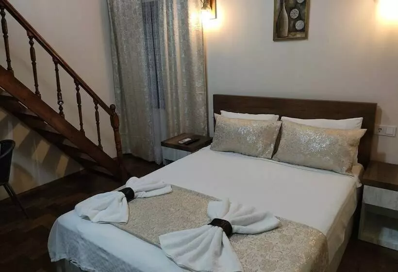 Trend çeşmealtı Hotel & Lounge