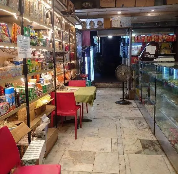 هاستل Near Airport Ac Couple Friendly Room At A Budget Inn