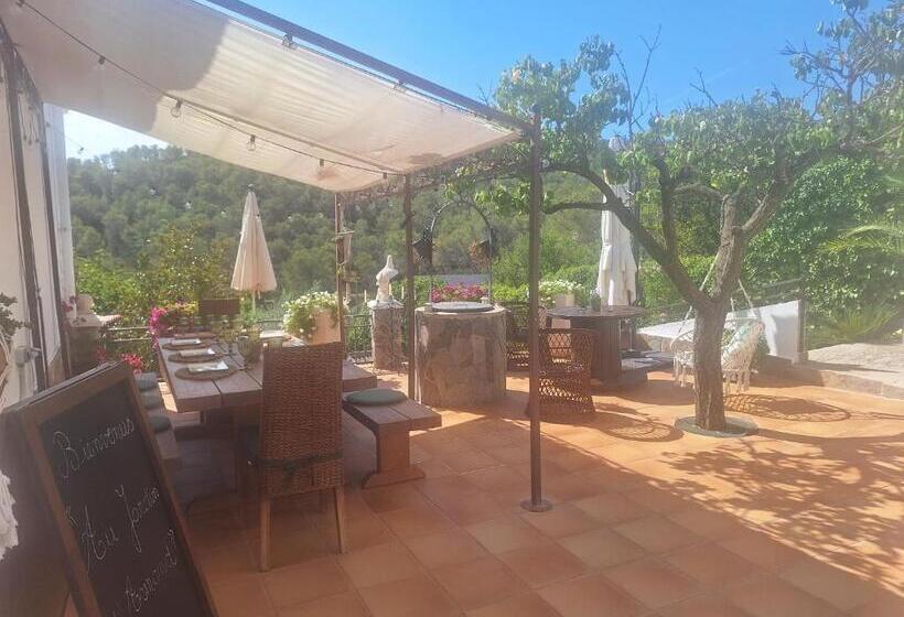 Bed and Breakfast Au Jardin D Armand