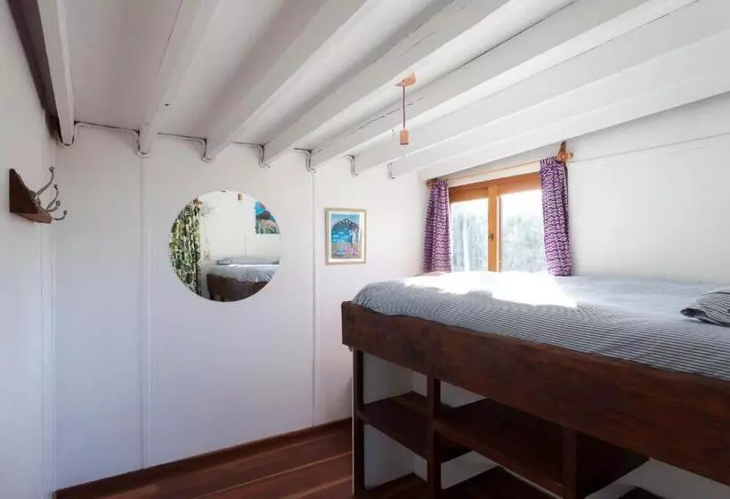 تختخواب و صبحانه Eco House Via Verde