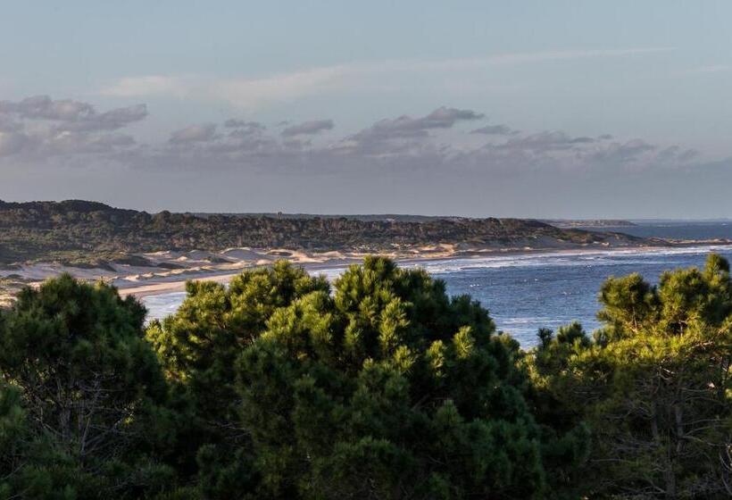 تختخواب و صبحانه Eco House Via Verde