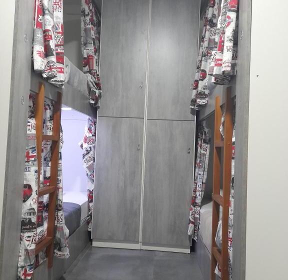 Casa De Oliveira Hostel