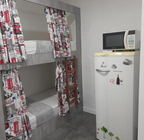 Casa De Oliveira Hostel