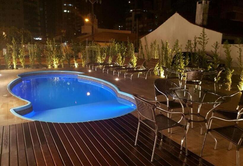 Casa De Oliveira Hostel