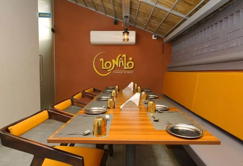 Hotelli Bay Breeze Suites