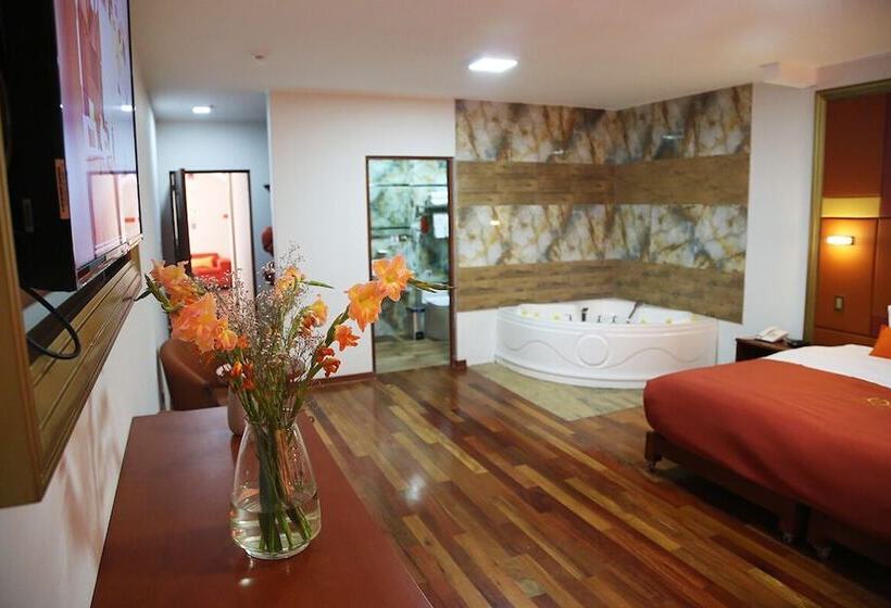 Miraflores Gold Hotel Boutique