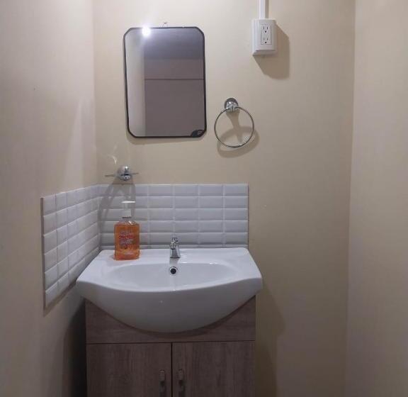 هتل کپسول Apartamentos Conchita