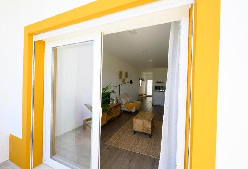 هتل Ericeira Treegarden