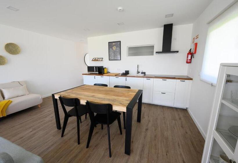 هتل Ericeira Treegarden