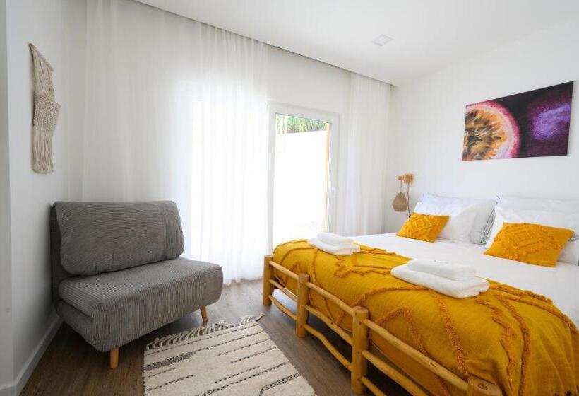 هتل Ericeira Treegarden