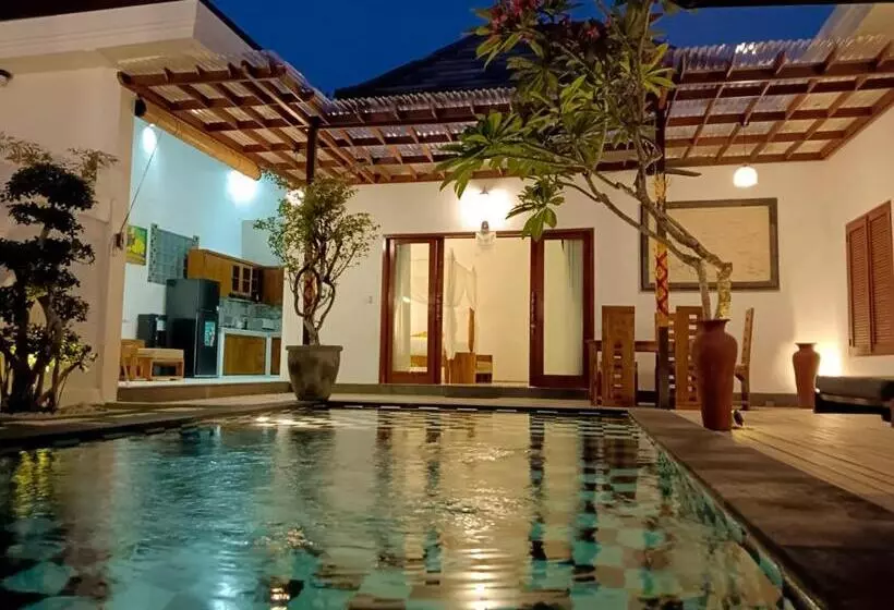 ホテル Karang Island Villa