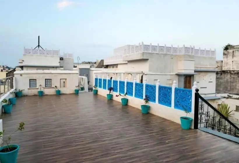 ホテル Amoraya Udaipur