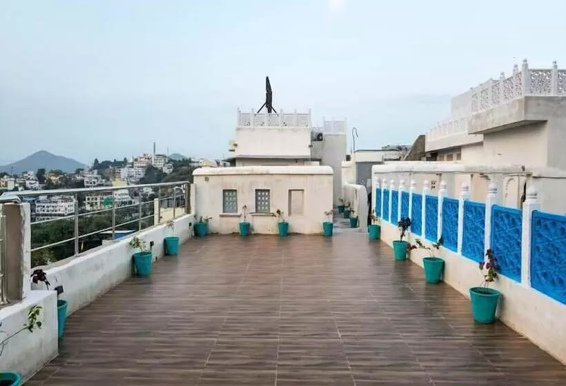 ホテル Amoraya Udaipur