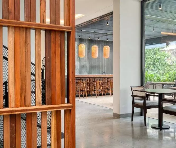 ホテル Taprobane House