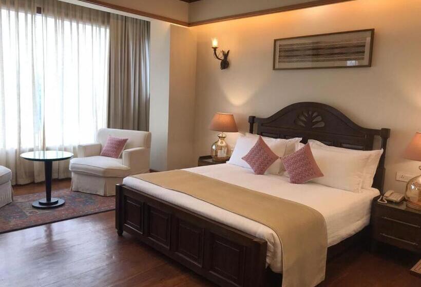 فندق The Shillong Address