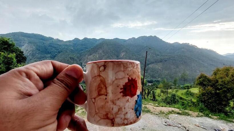 هتل Traditional Kumaoni Farm Stay